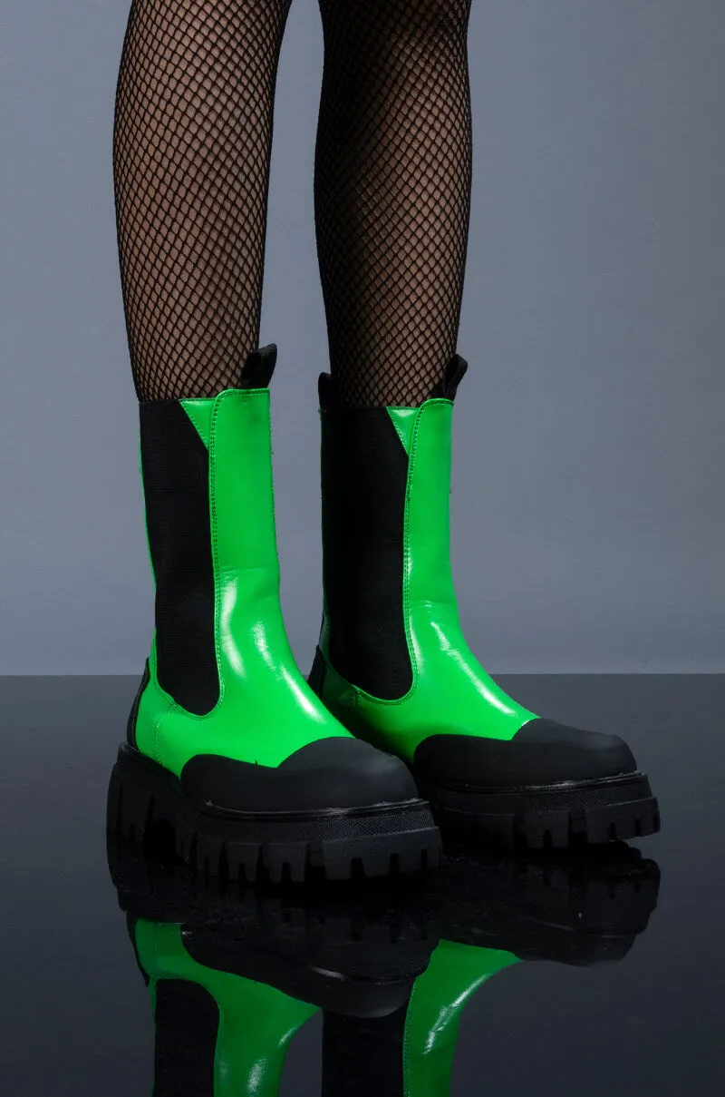 AZALEA WANG CRAZY LIKE ME FLATFORM BOOTIE IN GREEN