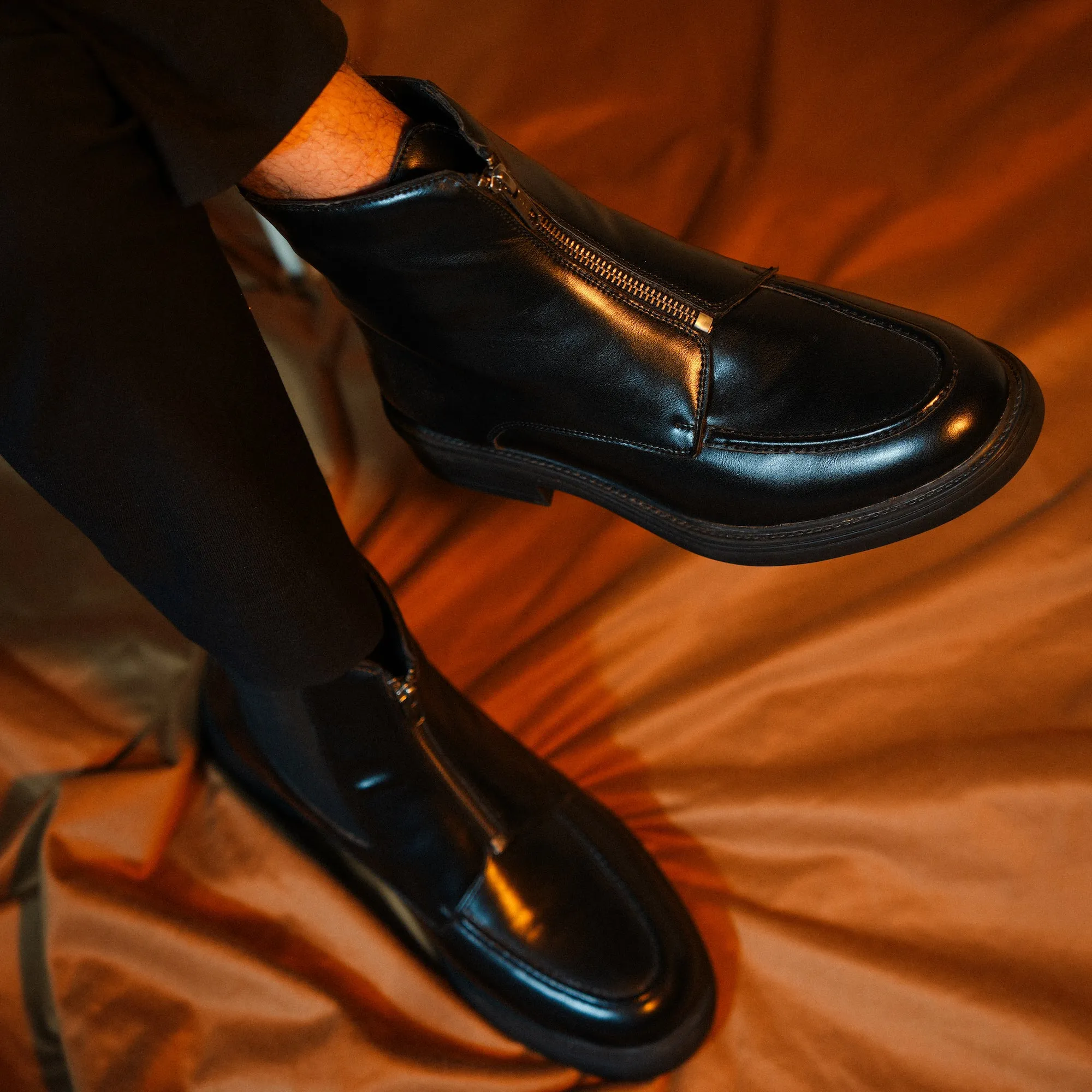 Monkstory Cosmopolitan Zip-Up Boots  - Black